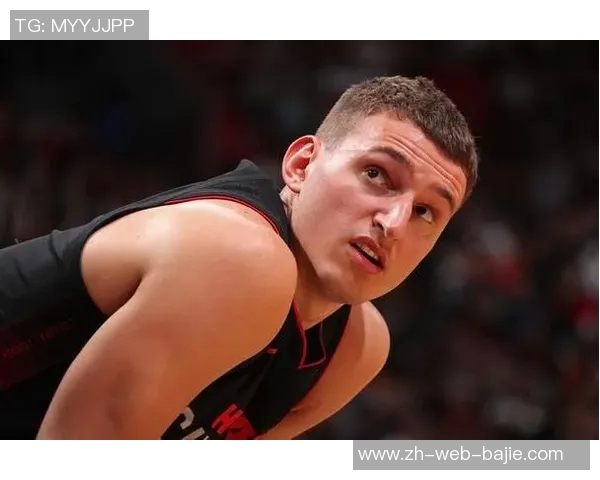 鲍威尔盛赞约维奇新赛季表现预言其未来将大放异彩 鲍威尔盛赞约维奇新赛季表现预言其未来将大放异彩