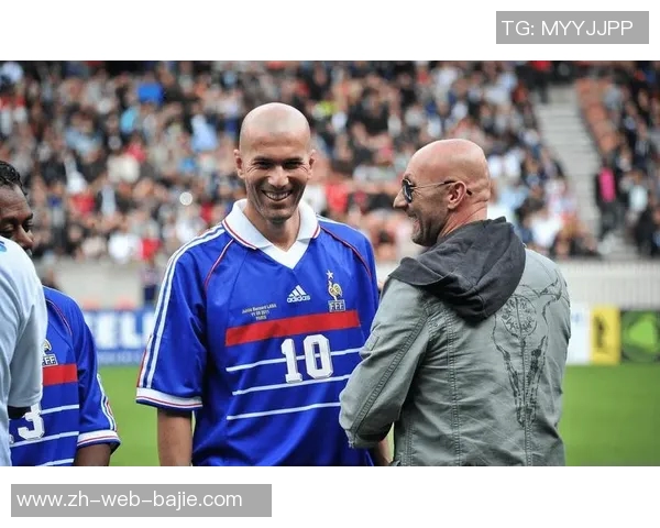 尤文旧将回忆齐达内首次训练表现如同外星人降临般震撼人心