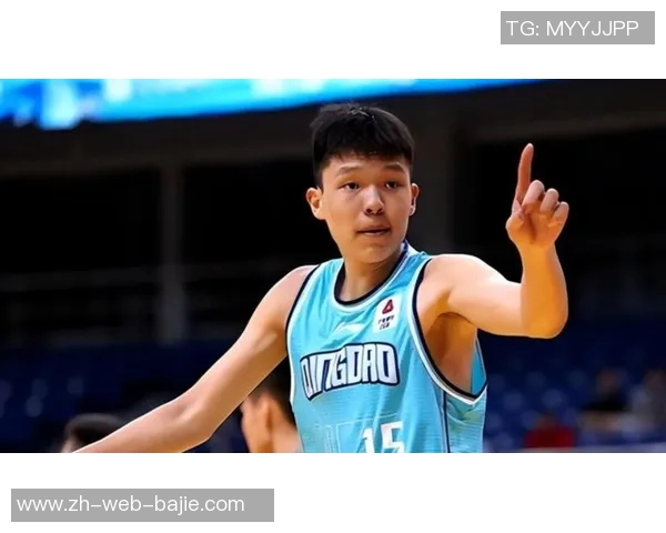 里斯压哨三分绝杀全场杨瀚森高举庆祝展现强大团队精神 里斯压哨三分绝杀全场杨瀚森高举庆祝展现强大团队精神