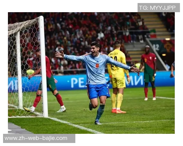 莫拉塔主动犯规染黄示意换人两次错失良机引发争议 莫拉塔主动犯规染黄示意换人两次错失良机引发争议